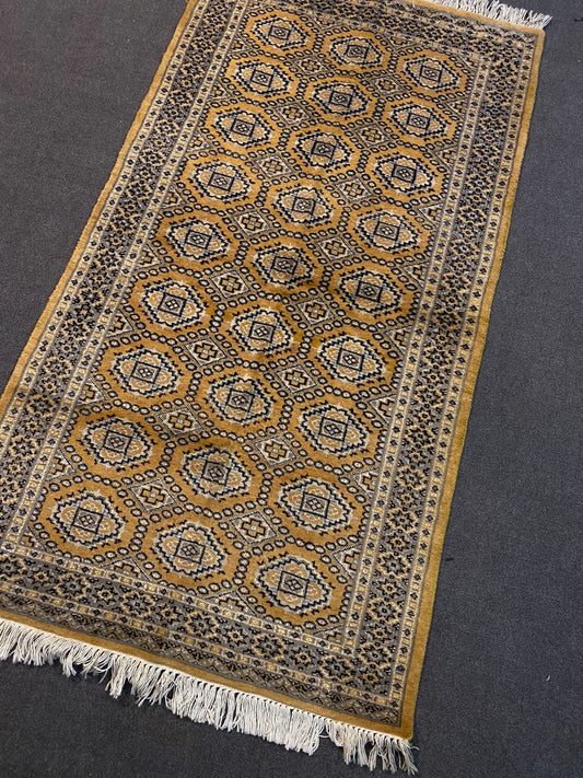 Pakistani Hand Knotted; Bokara Carpet 3x5ft