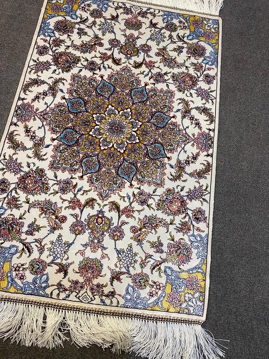 Iranian Pure Silk Carpets. 1.8x2.9