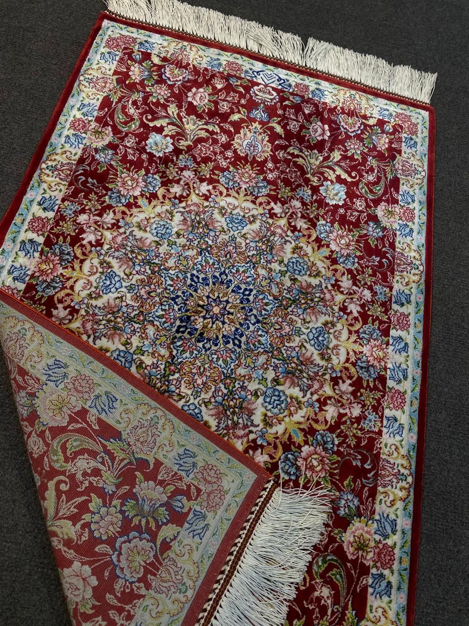 Iranian pure silk carpets 1.8x2.10ft