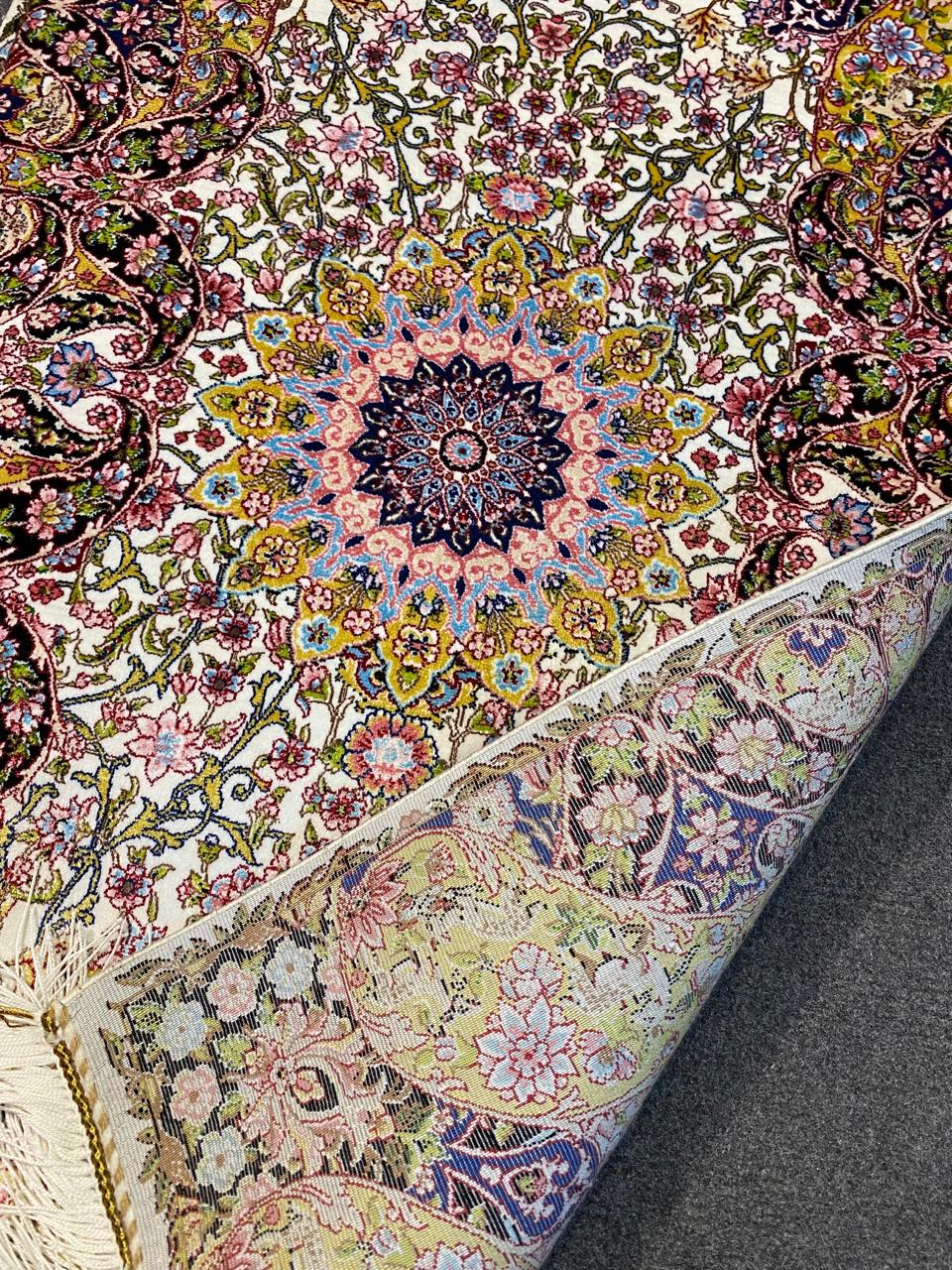 Iranian Pure Silk Carpets. 1.8x2.9.